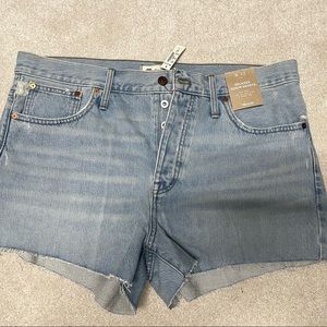 NWT Madewell denim shorts, size 32